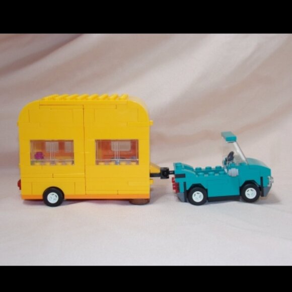 LEGO Animal Crossing Leif's Car & Live in Garden Trailer No Minifigs 77054 - Picture 6 of 14